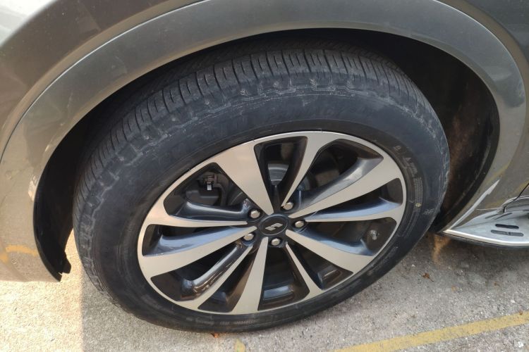 Used Li Auto ONE 2021 Extended-Range 6-Seater Version Left Front Wheel Hub