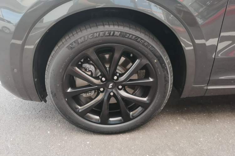 Used Li Auto ONE 2021 Extended-Range 6-Seater Version Left Front Wheel Hub