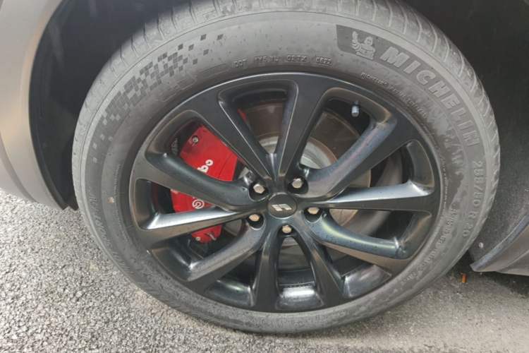 Used Li Auto ONE 2021 Extended-Range 6-Seater Version Left Front Wheel Hub