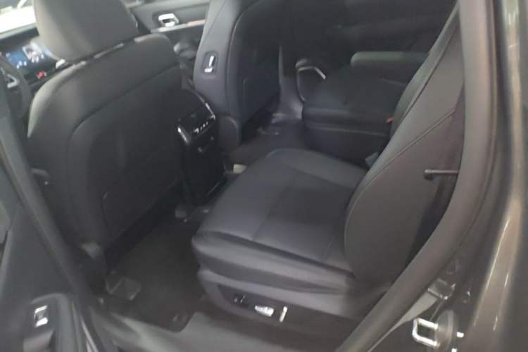 Used Li Auto ONE 2021 Extended-Range 6-Seater Version Left Rear Seat