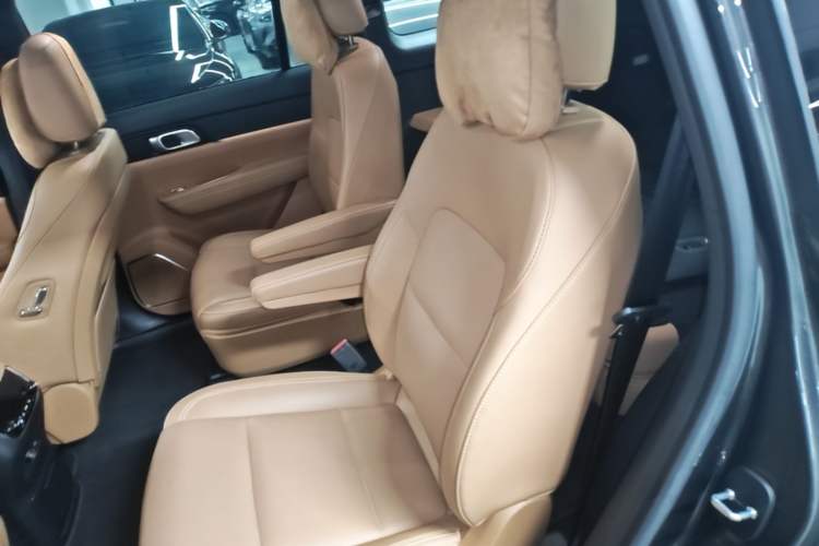 Used Li Auto ONE 2021 Extended-Range 6-Seater Version Left Rear Seat