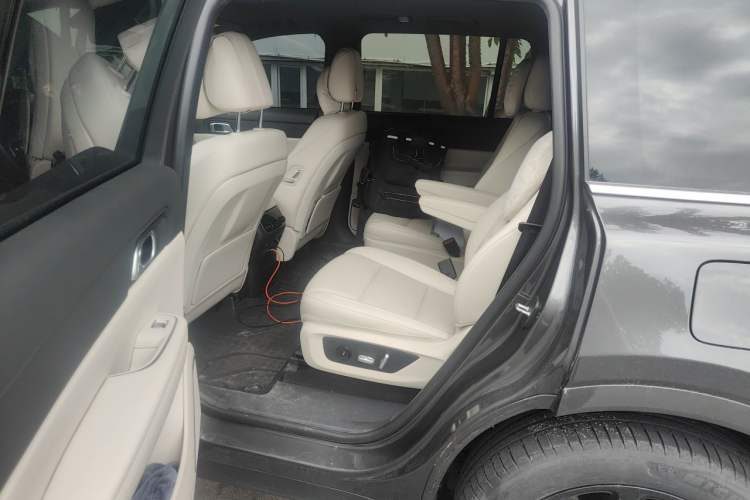 Used Li Auto ONE 2021 Extended-Range 6-Seater Version Left Rear Seat