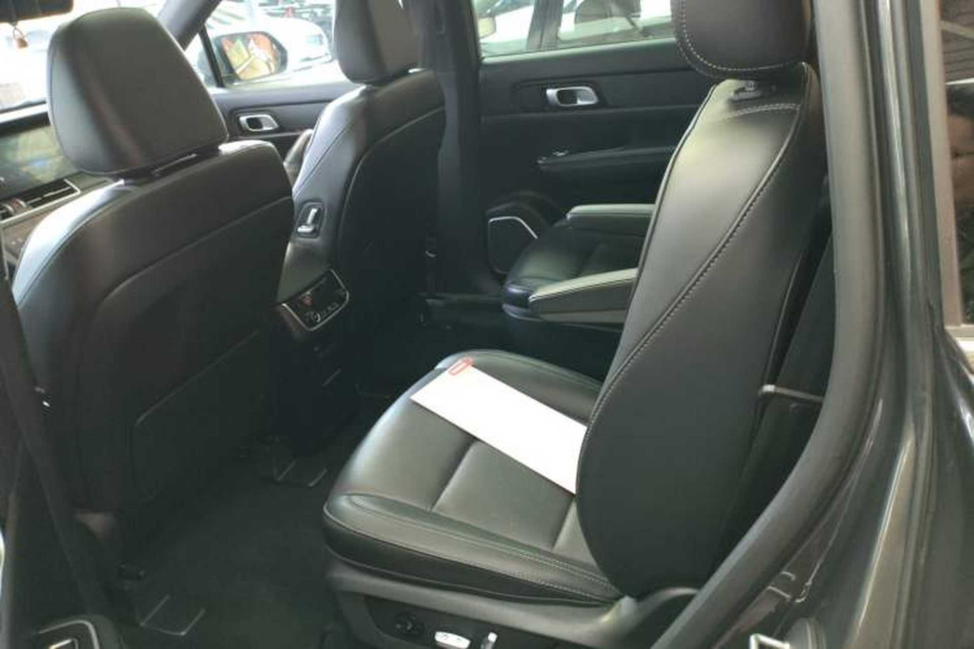 Used Li Auto ONE 2021 Extended-Range 6-Seater Version Left Rear Seat