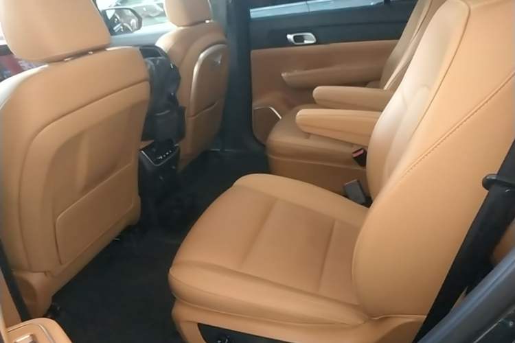 Used Li Auto ONE 2021 Extended-Range 6-Seater Version Left Rear Seat