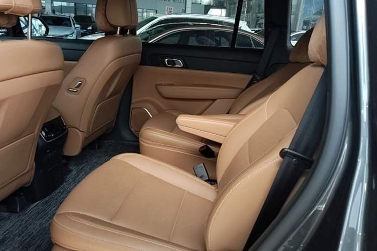 Used Li Auto ONE 2021 Extended-Range 6-Seater Version Left Rear Seat
