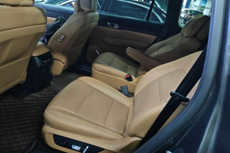 Used Li Auto ONE 2021 Extended-Range 6-Seater Version Left Rear Seat