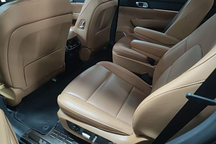 Used Li Auto ONE 2021 Extended-Range 6-Seater Version Left Rear Seat
