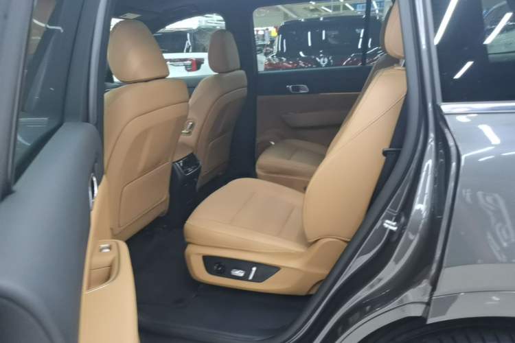 Used Li Auto ONE 2021 Extended-Range 6-Seater Version Left Rear Seat