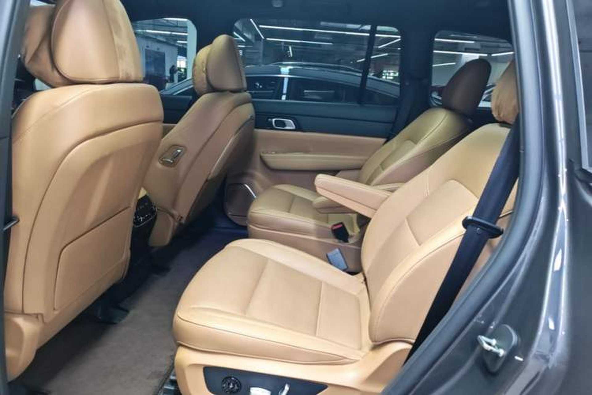 Used Li Auto ONE 2021 Extended-Range 6-Seater Version Left Rear Seat