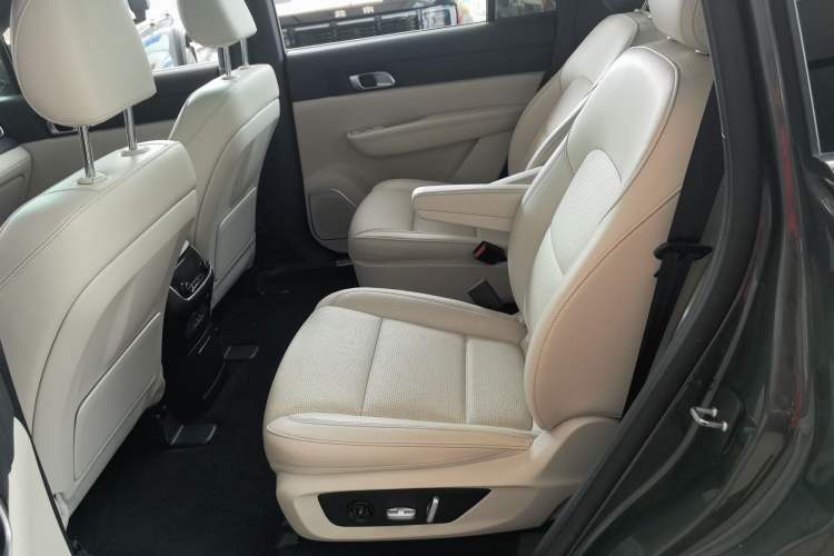 Used Li Auto ONE 2021 Extended-Range 6-Seater Version Left Rear Seat