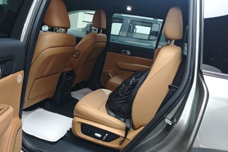 Used Li Auto ONE 2021 Extended-Range 6-Seater Version Left Rear Seat