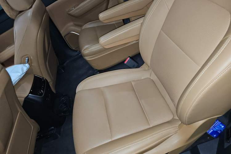 Used Li Auto ONE 2021 Extended-Range 6-Seater Version Left Rear Seat