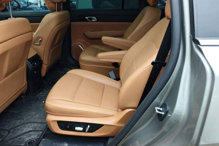 Used Li Auto ONE 2021 Extended-Range 6-Seater Version Left Rear Seat