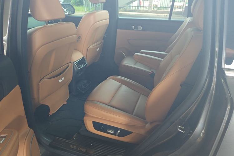 Used Li Auto ONE 2021 Extended-Range 6-Seater Version Left Rear Seat