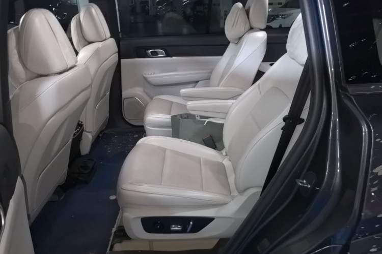 Used Li Auto ONE 2021 Extended-Range 6-Seater Version Left Rear Seat