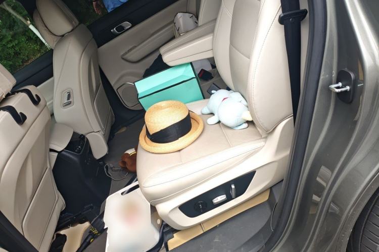 Used Li Auto ONE 2021 Extended-Range 6-Seater Version Left Rear Seat