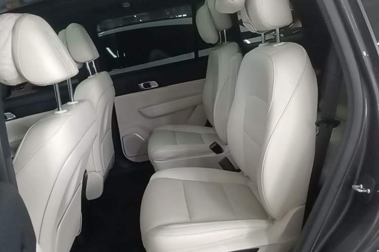 Used Li Auto ONE 2021 Extended-Range 6-Seater Version Left Rear Seat