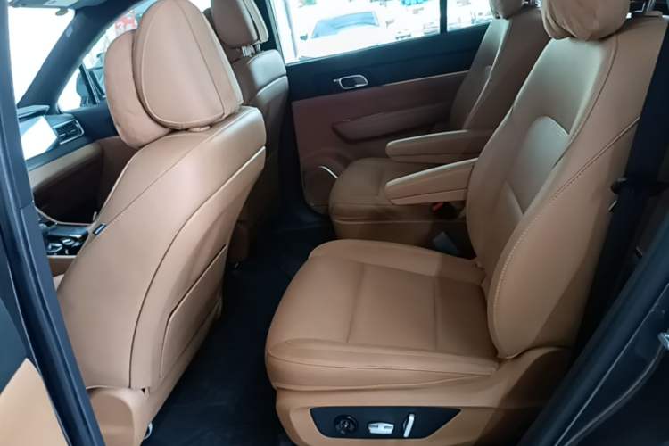 Used Li Auto ONE 2021 Extended-Range 6-Seater Version Left Rear Seat