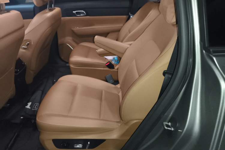 Used Li Auto ONE 2021 Extended-Range 6-Seater Version Left Rear Seat