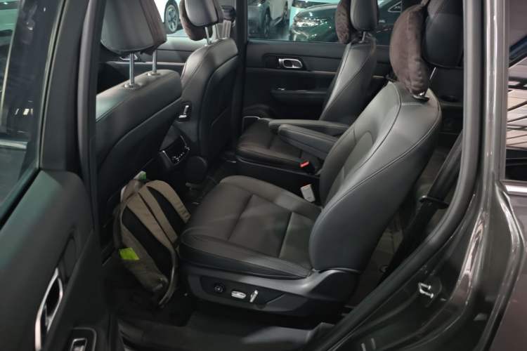 Used Li Auto ONE 2021 Extended-Range 6-Seater Version Left Rear Seat