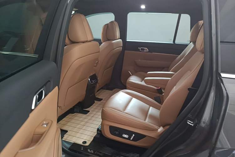Used Li Auto ONE 2021 Extended-Range 6-Seater Version Left Rear Seat