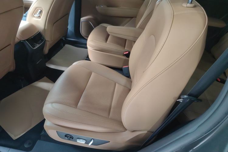 Used Li Auto ONE 2021 Extended-Range 6-Seater Version Left Rear Seat