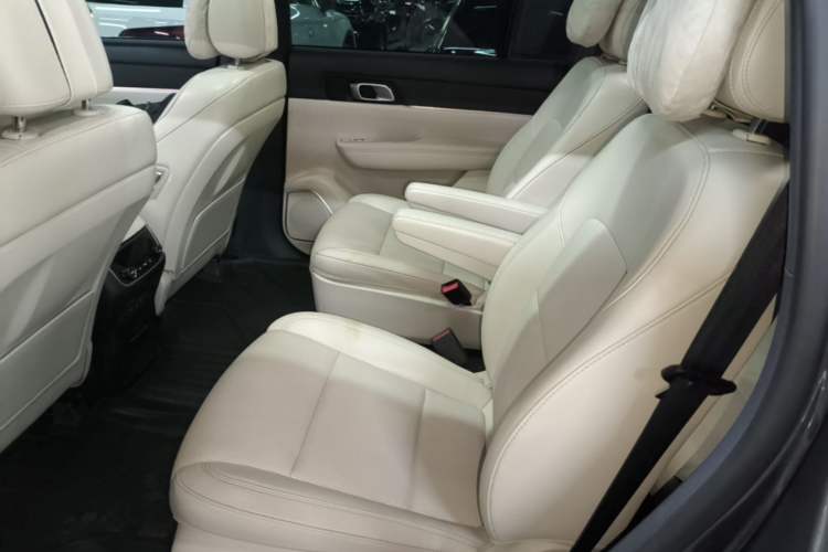 Used Li Auto ONE 2021 Extended-Range 6-Seater Version Left Rear Seat