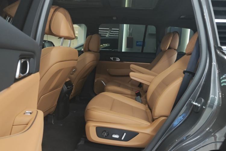Used Li Auto ONE 2021 Extended-Range 6-Seater Version Left Rear Seat
