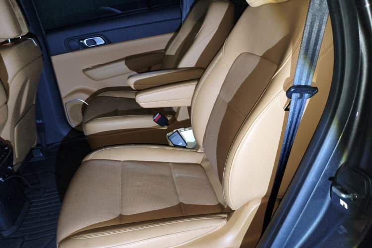 Used Li Auto ONE 2021 Extended-Range 6-Seater Version Left Rear Seat