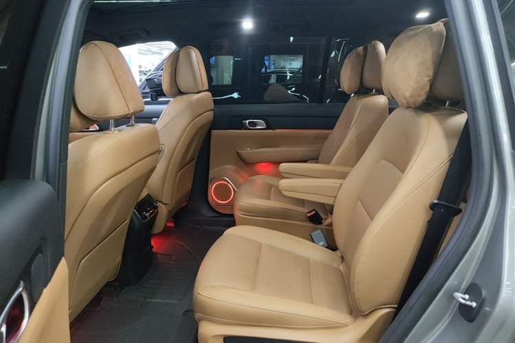 Used Li Auto ONE 2021 Extended-Range 6-Seater Version Left Rear Seat