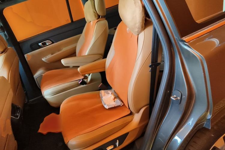 Used Li Auto ONE 2021 Extended-Range 6-Seater Version Left Rear Seat