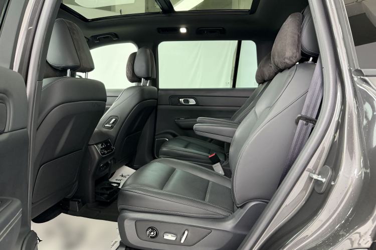Used Li Auto ONE 2021 Extended-Range 6-Seater Version Left Rear Seat
