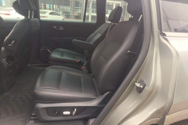 Used Li Auto ONE 2021 Extended-Range 6-Seater Version Left Rear Seat
