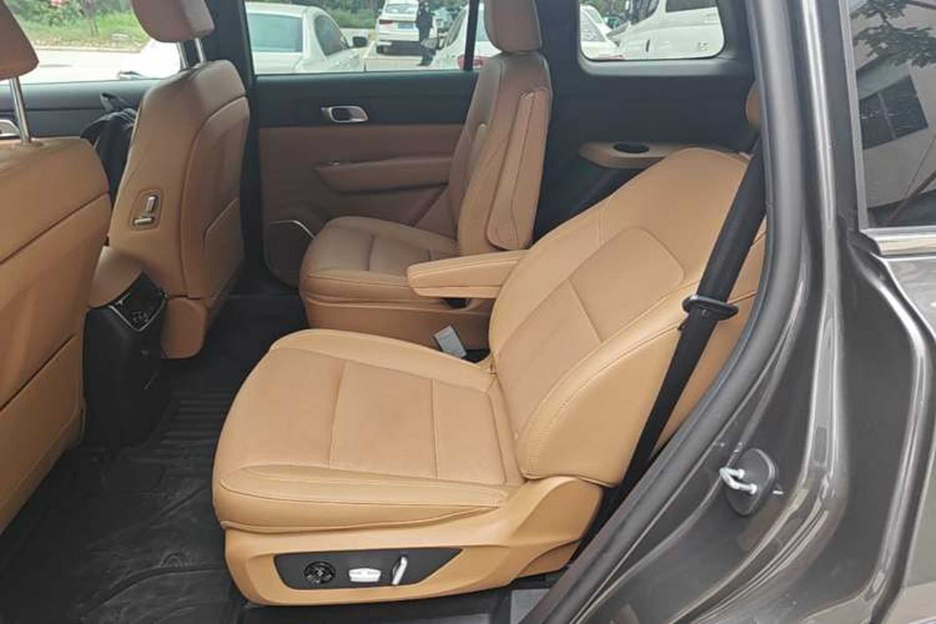 Used Li Auto ONE 2021 Extended-Range 6-Seater Version Left Rear Seat