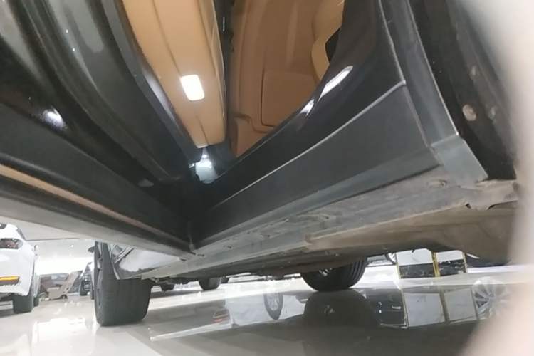 Used Li Auto ONE 2021 Extended-Range 6-Seater Version Left Side Sill