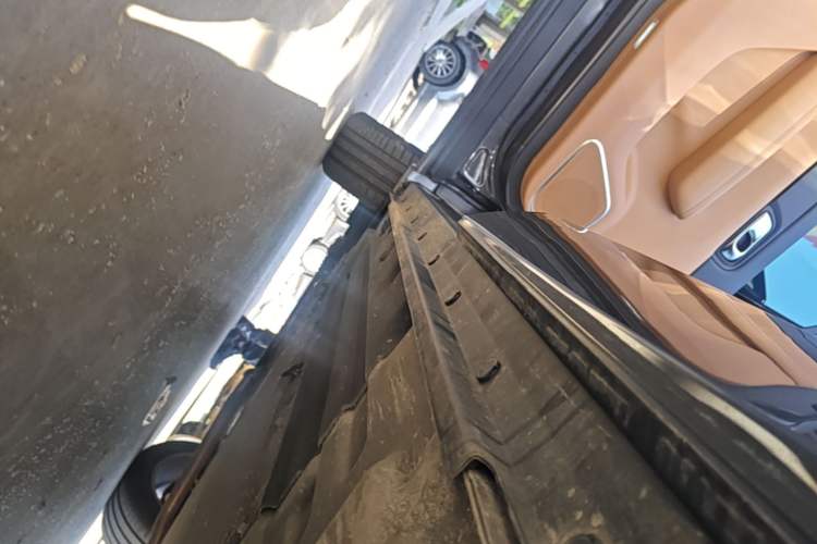 Used Li Auto ONE 2021 Extended-Range 6-Seater Version Left Side Sill