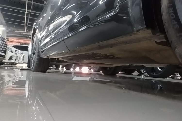Used Li Auto ONE 2021 Extended-Range 6-Seater Version Left Side Sill