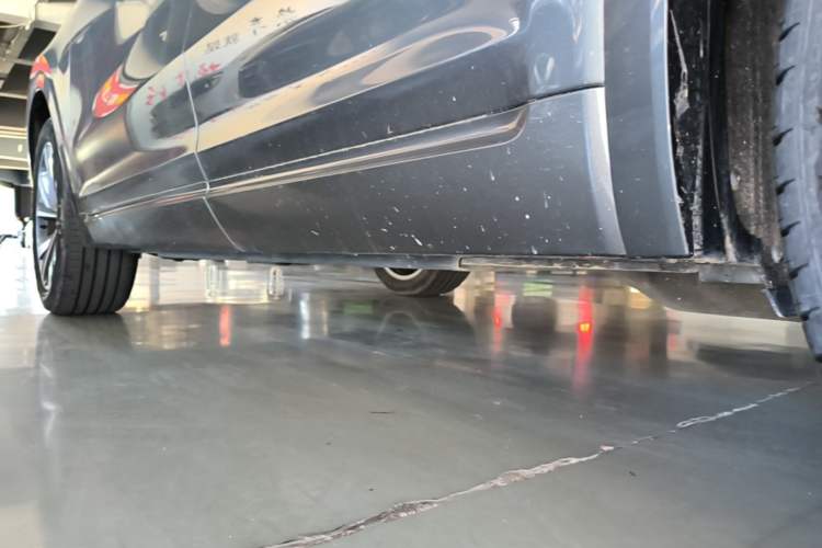 Used Li Auto ONE 2021 Extended-Range 6-Seater Version Left Side Sill