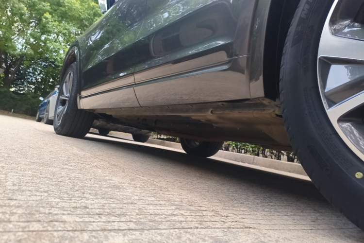 Used Li Auto ONE 2021 Extended-Range 6-Seater Version Left Side Sill