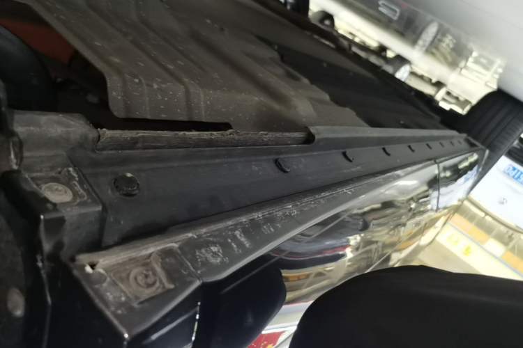 Used Li Auto ONE 2021 Extended-Range 6-Seater Version Left Side Sill