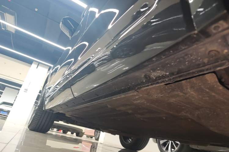 Used Li Auto ONE 2021 Extended-Range 6-Seater Version Left Side Sill