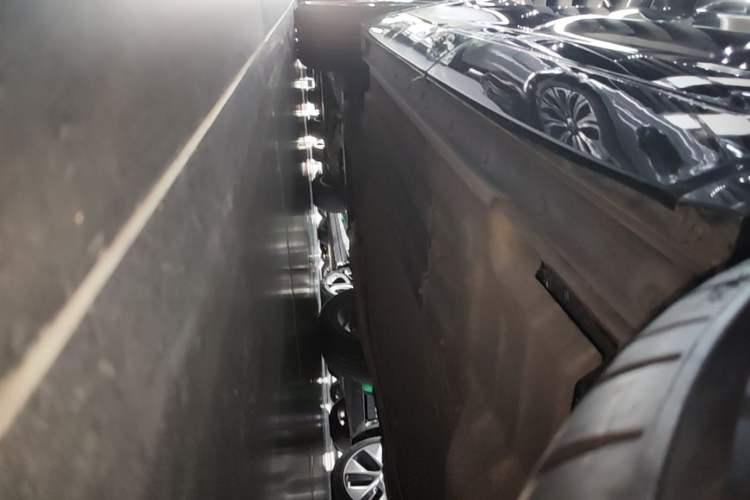 Used Li Auto ONE 2021 Extended-Range 6-Seater Version Left Side Sill