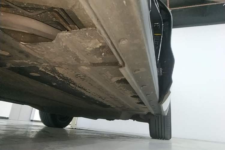 Used Li Auto ONE 2021 Extended-Range 6-Seater Version Left Side Sill