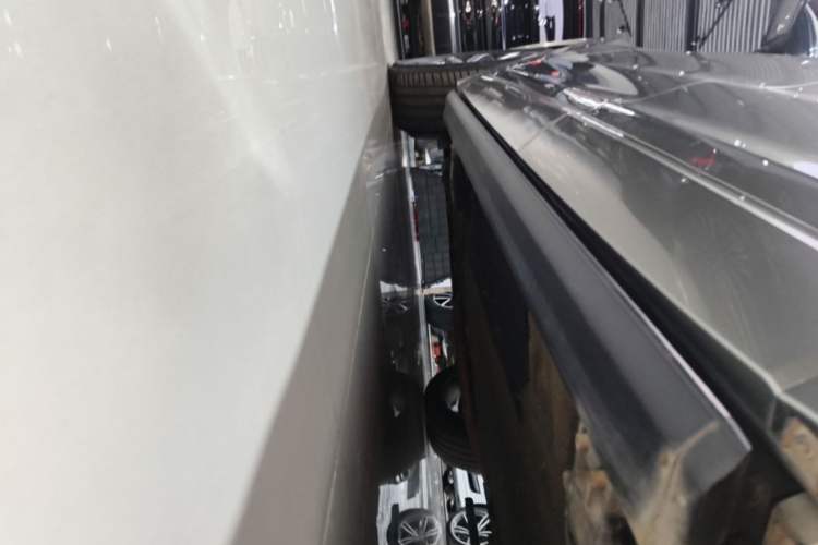 Used Li Auto ONE 2021 Extended-Range 6-Seater Version Left Side Sill