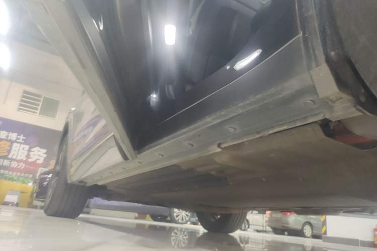 Used Li Auto ONE 2021 Extended-Range 6-Seater Version Left Side Sill