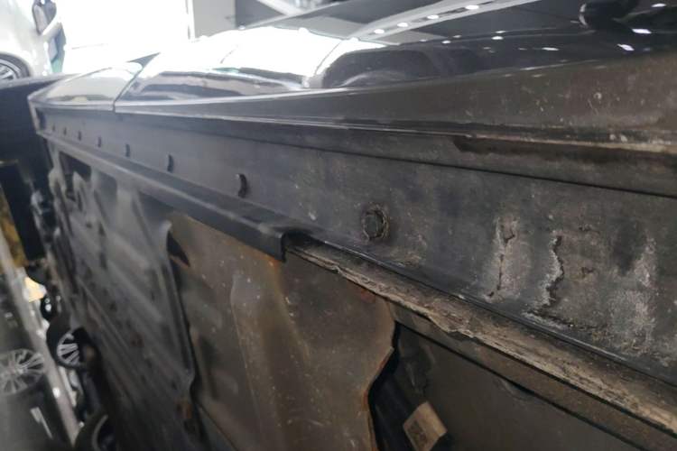 Used Li Auto ONE 2021 Extended-Range 6-Seater Version Left Side Sill