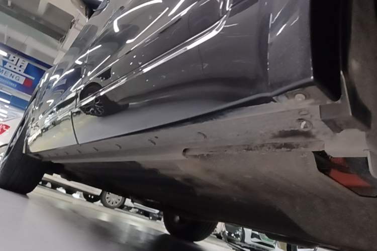 Used Li Auto ONE 2021 Extended-Range 6-Seater Version Left Side Sill