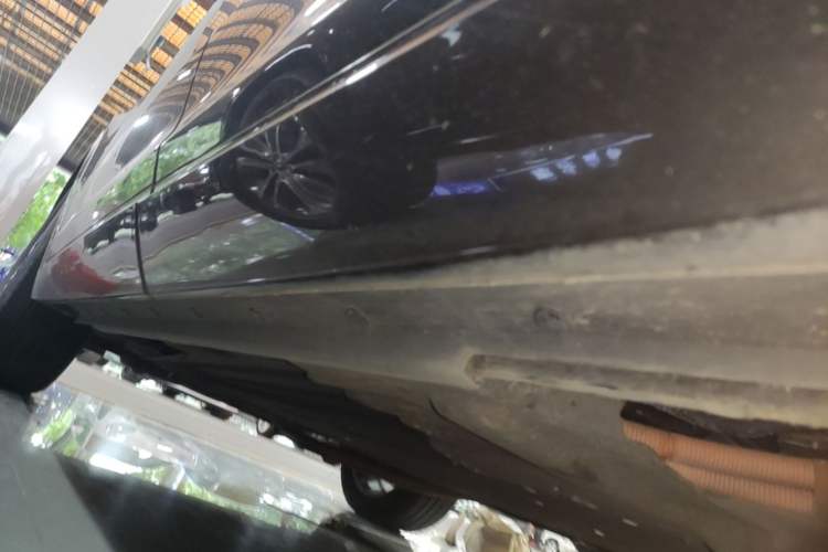 Used Li Auto ONE 2021 Extended-Range 6-Seater Version Left Side Sill