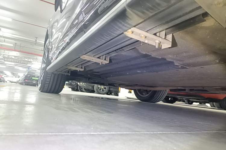 Used Li Auto ONE 2021 Extended-Range 6-Seater Version Left Side Sill