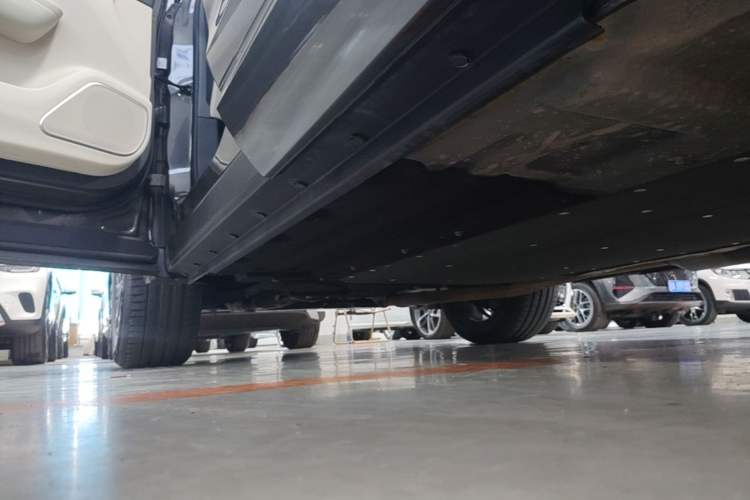 Used Li Auto ONE 2021 Extended-Range 6-Seater Version Left Side Sill